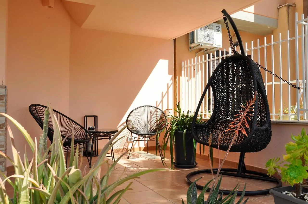 Flat With Jacuzzi - Casa Pia Apartment Mondello 0*,  Italy